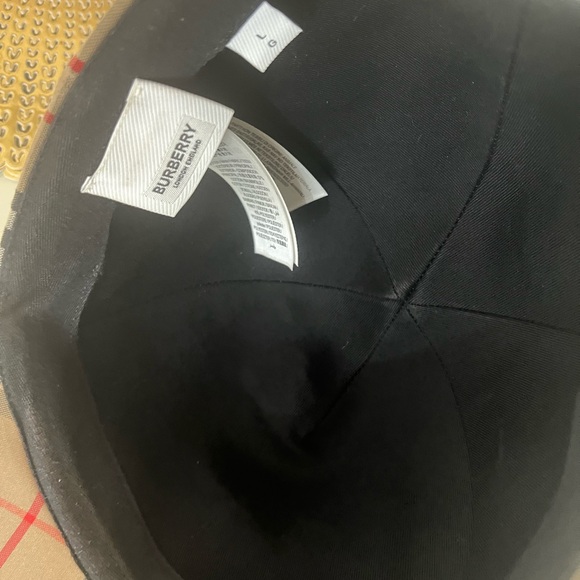 Burberry Baseball Cap - Picture 4 of 9